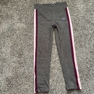 Champion athleticwear leggings. Gray color. Child size 5/6